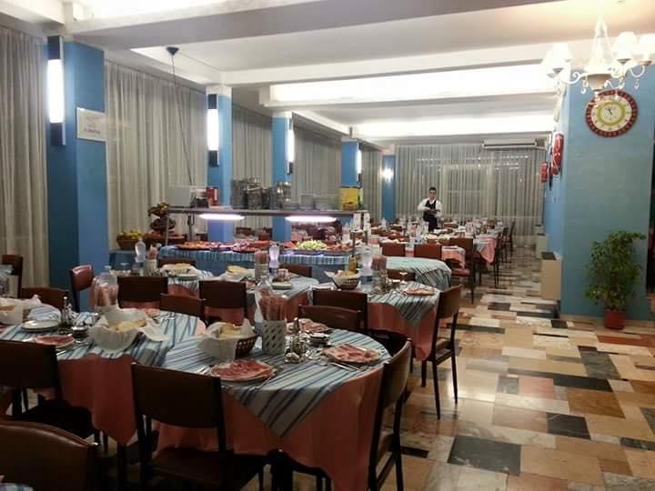 רימיני Hotel Pecci מראה חיצוני תמונה